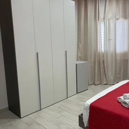 Hollywood - Parcheggio Privato * Porto Cesareo