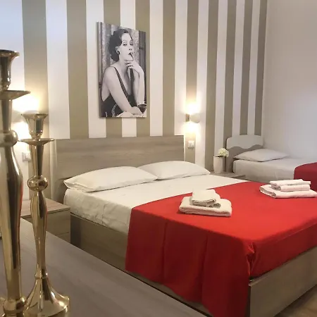 Hollywood - Parcheggio Privato Bed & Breakfast *