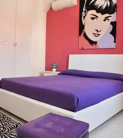 Bed & Breakfast Hollywood - Parcheggio Privato