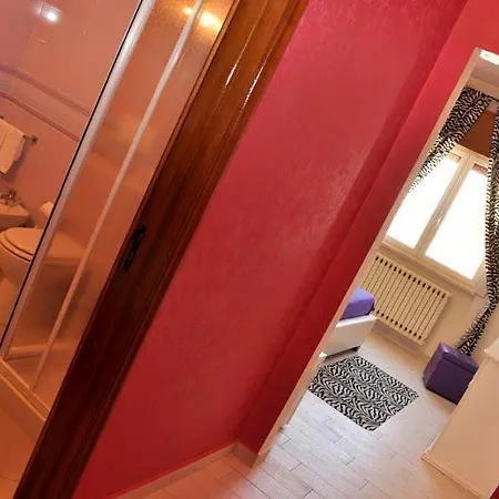 Hollywood - Parcheggio Privato Bed & Breakfast *