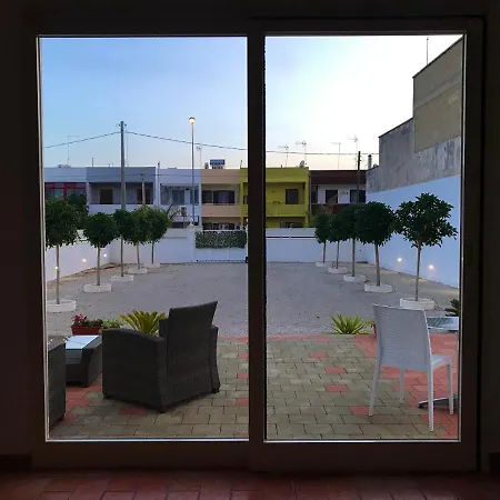 Nocleg ze śniadaniem Hollywood - Parcheggio Privato Porto Cesareo