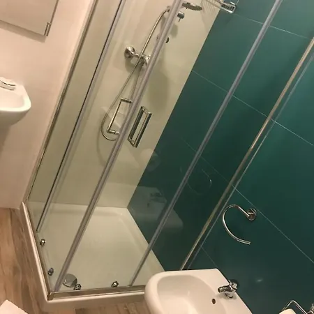 לינה וארוחת בוקר Hollywood - Parcheggio Privato פורטו צ'זראו