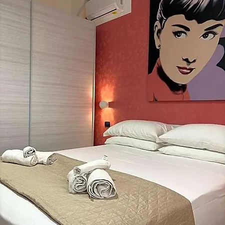 Hollywood - Parcheggio Privato Porto Cesareo