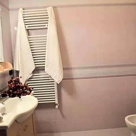 Hollywood - Parcheggio Privato Bed & Breakfast *